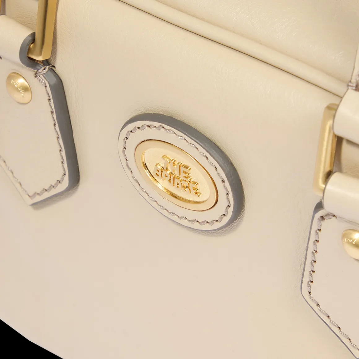 Bauletto in pelle con tracolla removibile