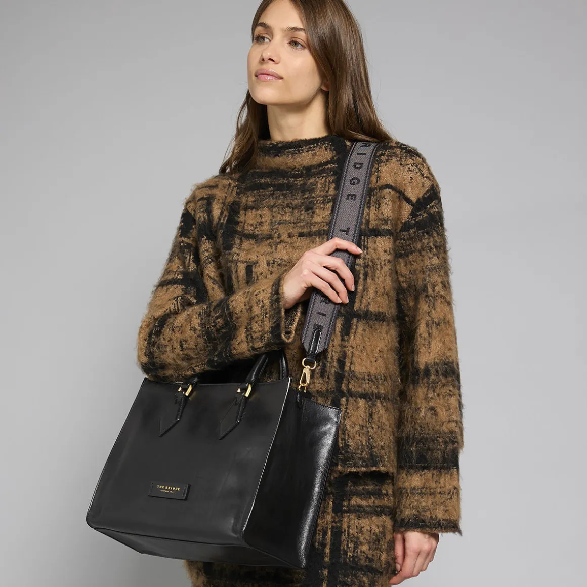 Borsa a mano in pelle con tracolla removibile