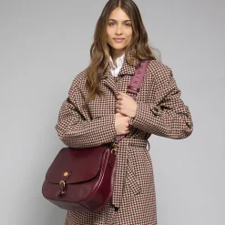 Borsa a spalla in pelle grande con patta frontale
