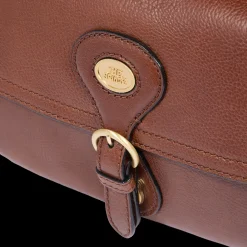 Borsa a spalla in pelle grande con patta frontale
