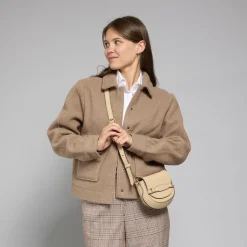 Borsa tracolla in pelle compatta