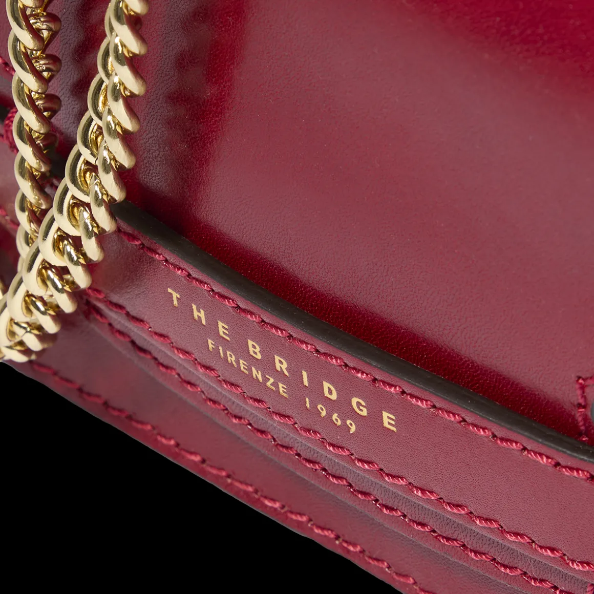 Borsa tracolla pelle con catena