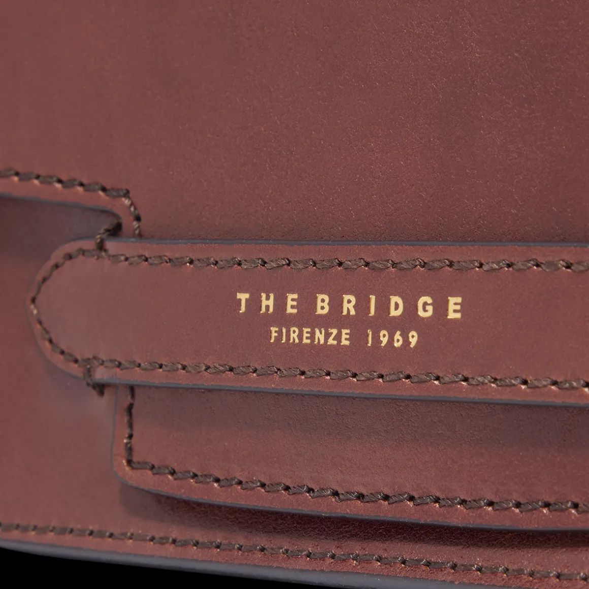 Borsa tracolla pelle con catena