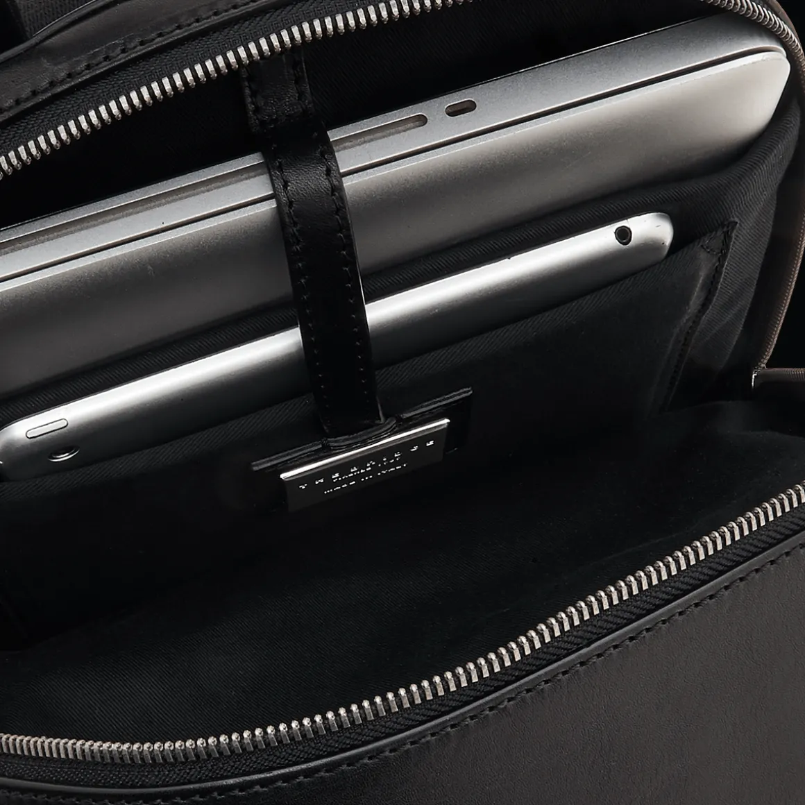Zaino in pelle porta pc uomo due zip
